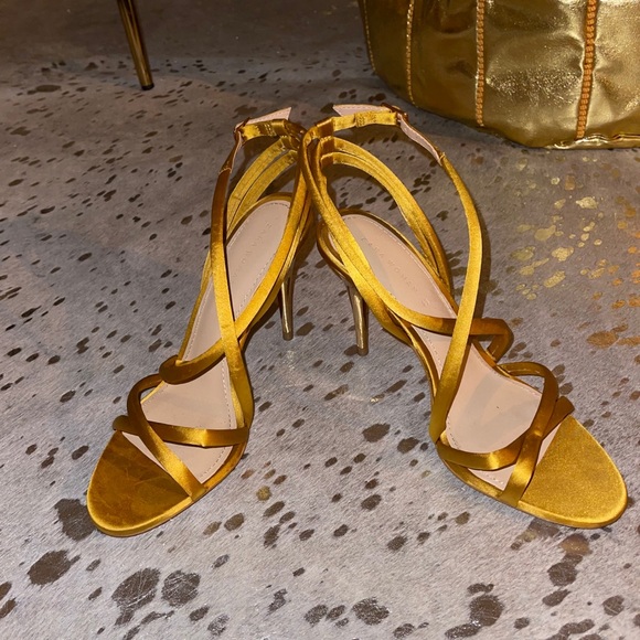 Zara Shoes - Mustard and gold satin Zara pumps